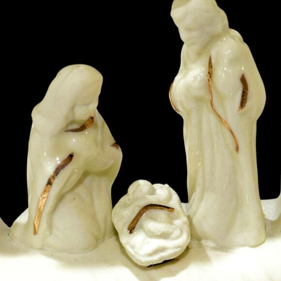 The Holy Family Nativity Scene Porcelain Bisque 4 Inch Christmas Promise w Box - Picture 3 of 10